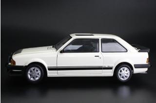 Ford Escort RS1600i, 1984 diamond white RHD SunStar Metallmodell 1:18